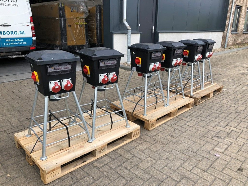 Vello Rubber-56.2 Stroomverdeelkast Zwerfkast Paddestoel 63 Ampère Nieuw ! - Βιομηχανική γεννήτρια: φωτογραφία 1 Vello Rubber-56.2 Stroomverdeelkast Zwerfkast Paddestoel 63 Ampère Nieuw ! - Βιομηχανική γεννήτρια: φωτογραφία 1