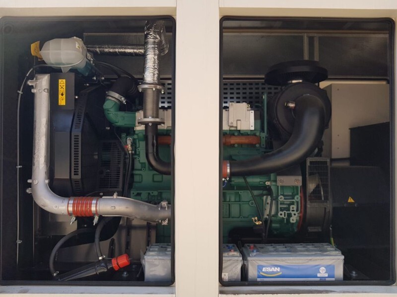 Volvo 275 kVA TAD 734 GE Stamford Supersilent generatorset New ! - Βιομηχανική γεννήτρια: φωτογραφία 3 Volvo 275 kVA TAD 734 GE Stamford Supersilent generatorset New ! - Βιομηχανική γεννήτρια: φωτογραφία 3