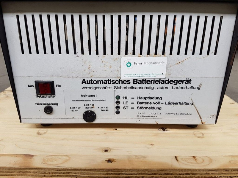 Εργαλείο/ Εξοπλισμός acculader 24 Volt Acculader 230 Volt Battery Charger: φωτογραφία 8