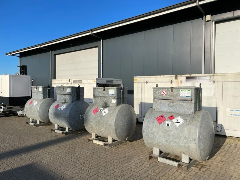 Dieseltank Rietberg 1000 liter Dieseltank Gegalvaniseerd IBC - Δεξαμενή αποθήκευσης: φωτογραφία 3 Dieseltank Rietberg 1000 liter Dieseltank Gegalvaniseerd IBC - Δεξαμενή αποθήκευσης: φωτογραφία 3