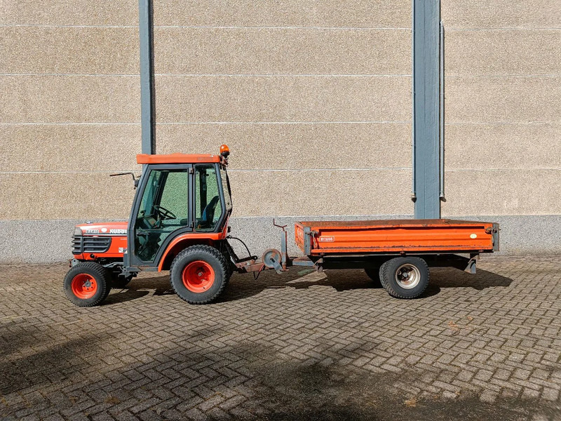 Kubota B2410 met Nimos Kipper - Μηχάνημα έλξης: φωτογραφία 3 Kubota B2410 met Nimos Kipper - Μηχάνημα έλξης: φωτογραφία 3