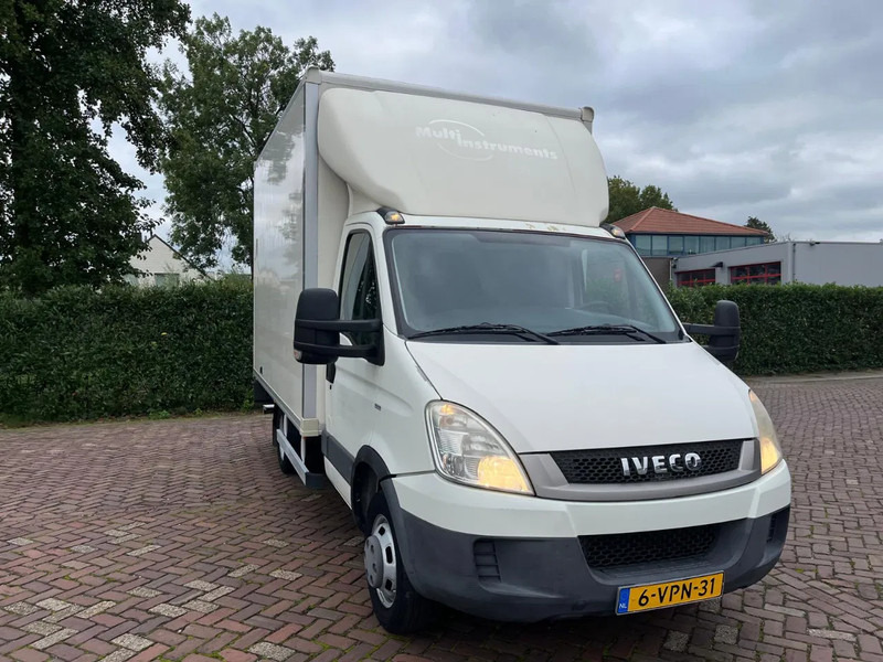 Iveco Daily 40 C14 - Επαγγελματικό αυτοκίνητο κόφα: φωτογραφία 4 Iveco Daily 40 C14 - Επαγγελματικό αυτοκίνητο κόφα: φωτογραφία 4