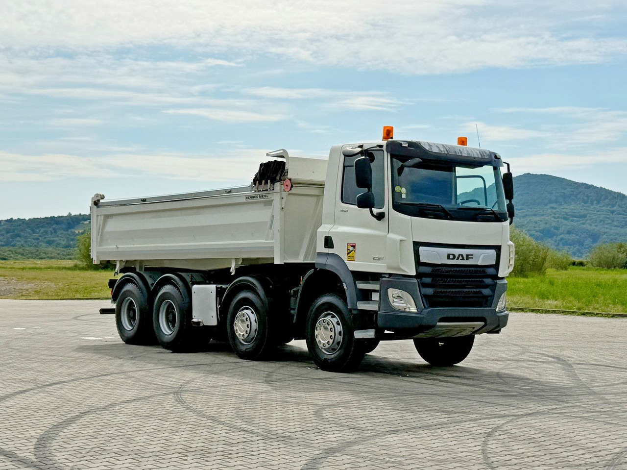 DAF CF 480 * Kipper 6,00 m + BORDMATIC/ 8x4 * TOP - Φορτηγό ανατρεπόμενο, Φορτηγό με γερανό: φωτογραφία 2 DAF CF 480 * Kipper 6,00 m + BORDMATIC/ 8x4 * TOP - Φορτηγό ανατρεπόμενο, Φορτηγό με γερανό: φωτογραφία 2