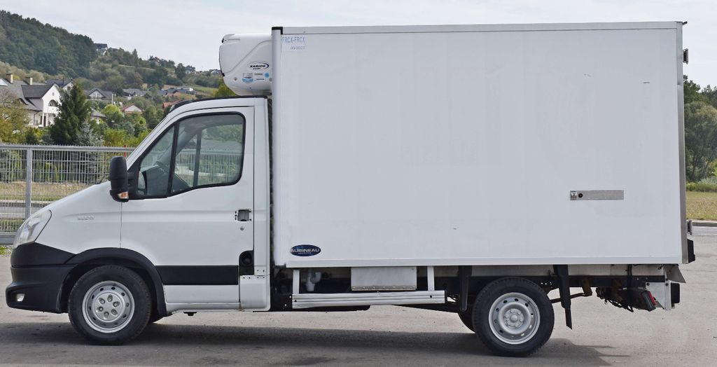 Iveco DAILY 35S13* Kühlkoffer 2,00 m * TOPZUSTAND - Φορτηγό ψυγείο, Φορτηγό με γερανό: φωτογραφία 4 Iveco DAILY 35S13* Kühlkoffer 2,00 m * TOPZUSTAND - Φορτηγό ψυγείο, Φορτηγό με γερανό: φωτογραφία 4