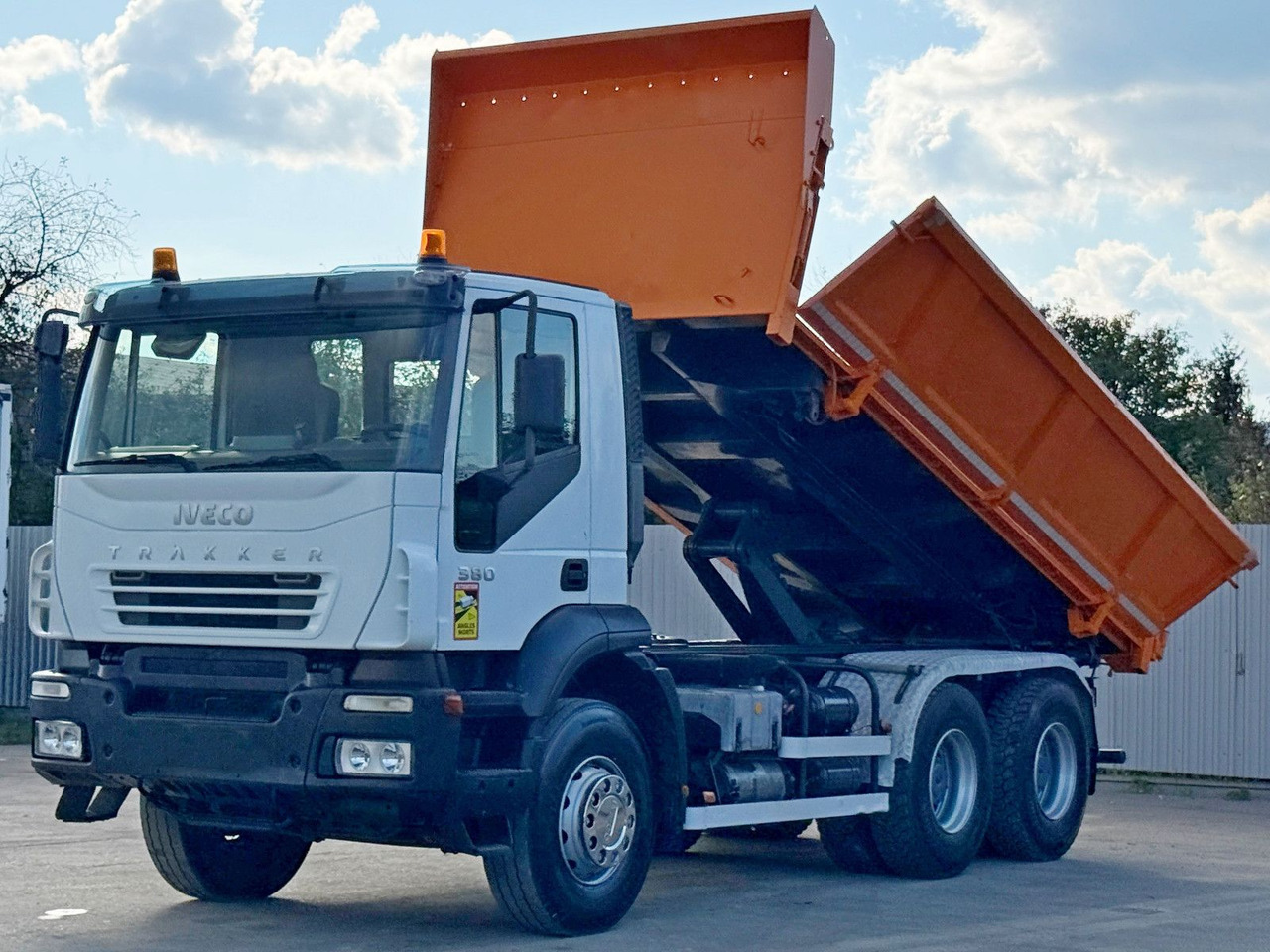 Iveco TRAKKER 380 * Kipper 5,25 m + BORDMATIC / 6x4 - Φορτηγό ανατρεπόμενο, Φορτηγό με γερανό: φωτογραφία 3 Iveco TRAKKER 380 * Kipper 5,25 m + BORDMATIC / 6x4 - Φορτηγό ανατρεπόμενο, Φορτηγό με γερανό: φωτογραφία 3
