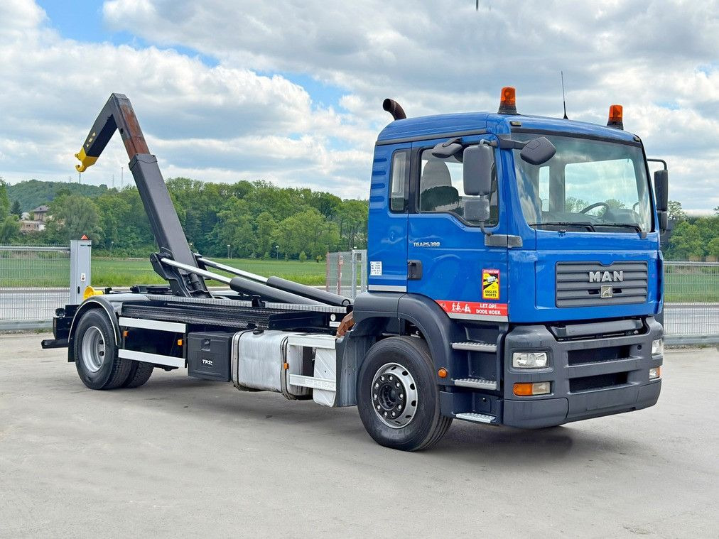 MAN TGA 18.310 Abrollkipper * Top Zustand! MAN TGA 18.310 Abrollkipper * Top Zustand! - Φορτηγό φόρτωσης γάντζου: φωτογραφία 1 MAN TGA 18.310 Abrollkipper * Top Zustand! MAN TGA 18.310 Abrollkipper * Top Zustand! - Φορτηγό φόρτωσης γάντζου: φωτογραφία 1