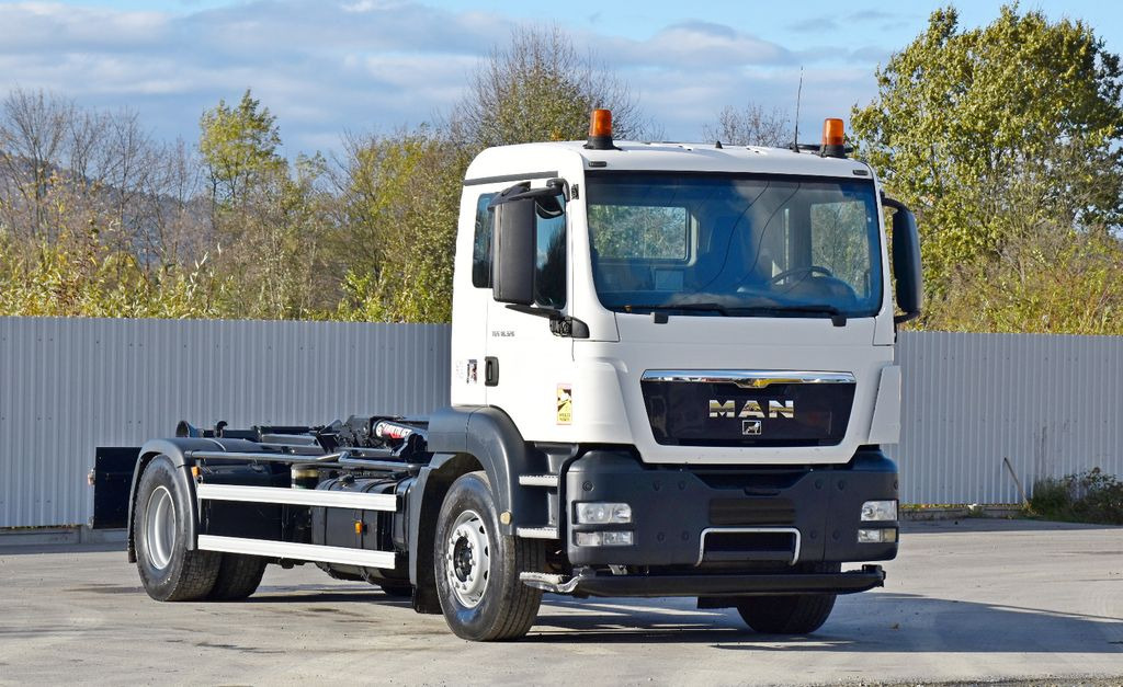 MAN TGS 18.320 Abrollkipper * Top Zustand! MAN TGS 18.320 Abrollkipper * Top Zustand! - Φορτηγό φόρτωσης γάντζου: φωτογραφία 2 MAN TGS 18.320 Abrollkipper * Top Zustand! MAN TGS 18.320 Abrollkipper * Top Zustand! - Φορτηγό φόρτωσης γάντζου: φωτογραφία 2