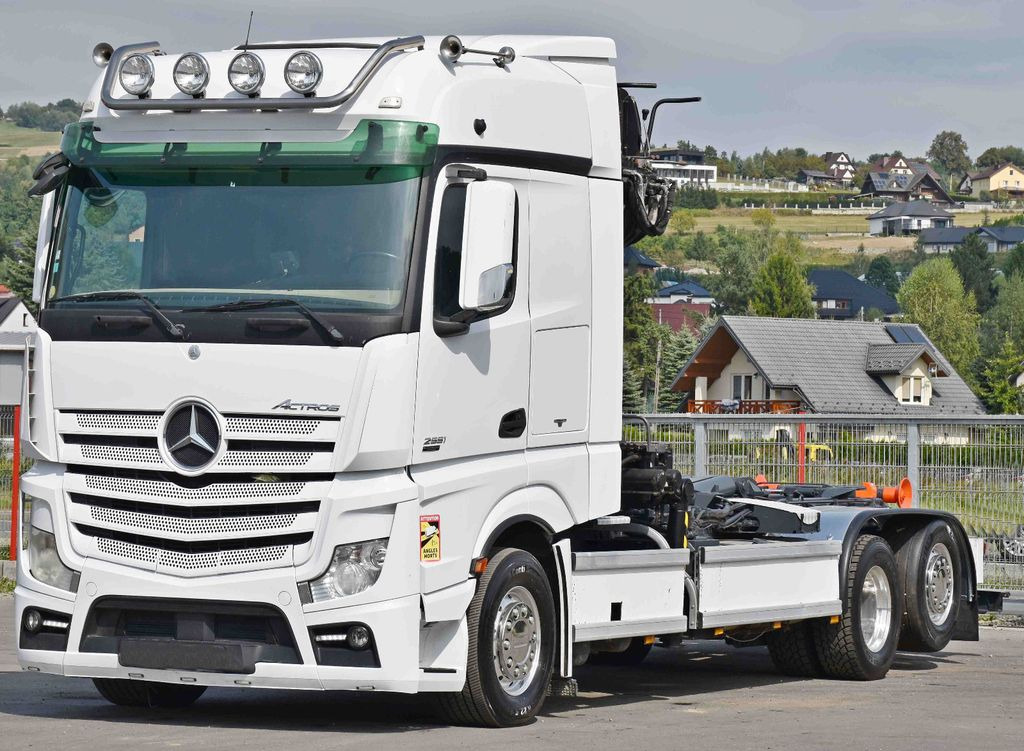 Mercedes-Benz ACTROS 2551 * ABROLLKIPPER * LIV L120 Z3 (88) - Φορτηγό φόρτωσης γάντζου, Φορτηγό με γερανό: φωτογραφία 4 Mercedes-Benz ACTROS 2551 * ABROLLKIPPER * LIV L120 Z3 (88) - Φορτηγό φόρτωσης γάντζου, Φορτηγό με γερανό: φωτογραφία 4
