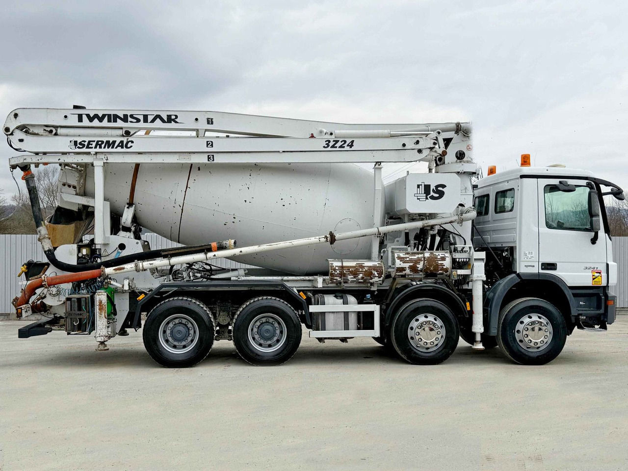 Mercedes-Benz ACTROS 3241 * Betonpumpe 24 m + FUNK / 8x4 - Αντλία σκυροδέματος: φωτογραφία 3 Mercedes-Benz ACTROS 3241 * Betonpumpe 24 m + FUNK / 8x4 - Αντλία σκυροδέματος: φωτογραφία 3