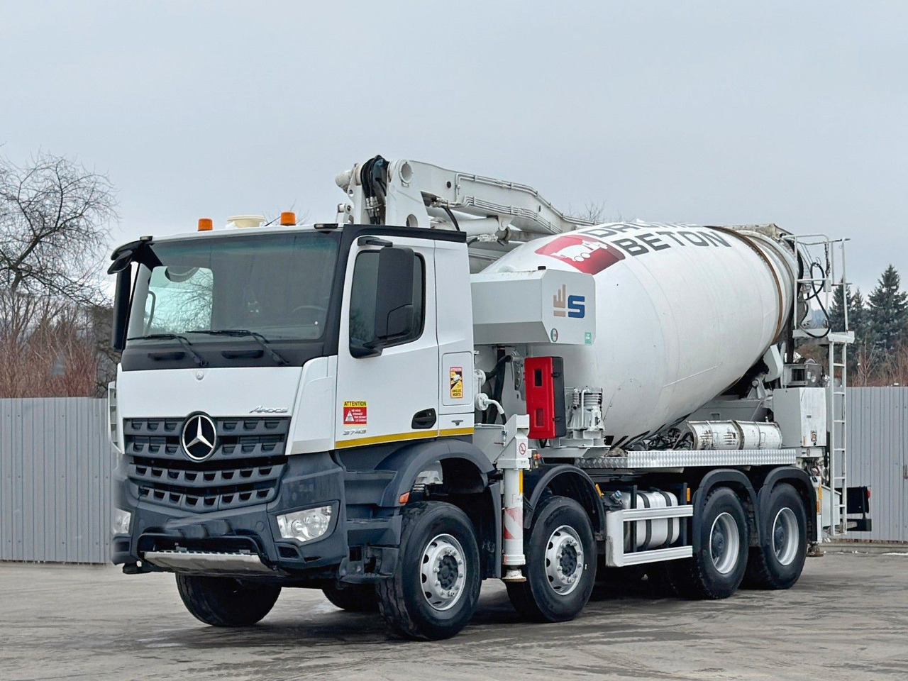 Mercedes-Benz AROCS 3743 * Betonpumpe + FUNK * 8x4 * TOP - Αντλία σκυροδέματος: φωτογραφία 2 Mercedes-Benz AROCS 3743 * Betonpumpe + FUNK * 8x4 * TOP - Αντλία σκυροδέματος: φωτογραφία 2