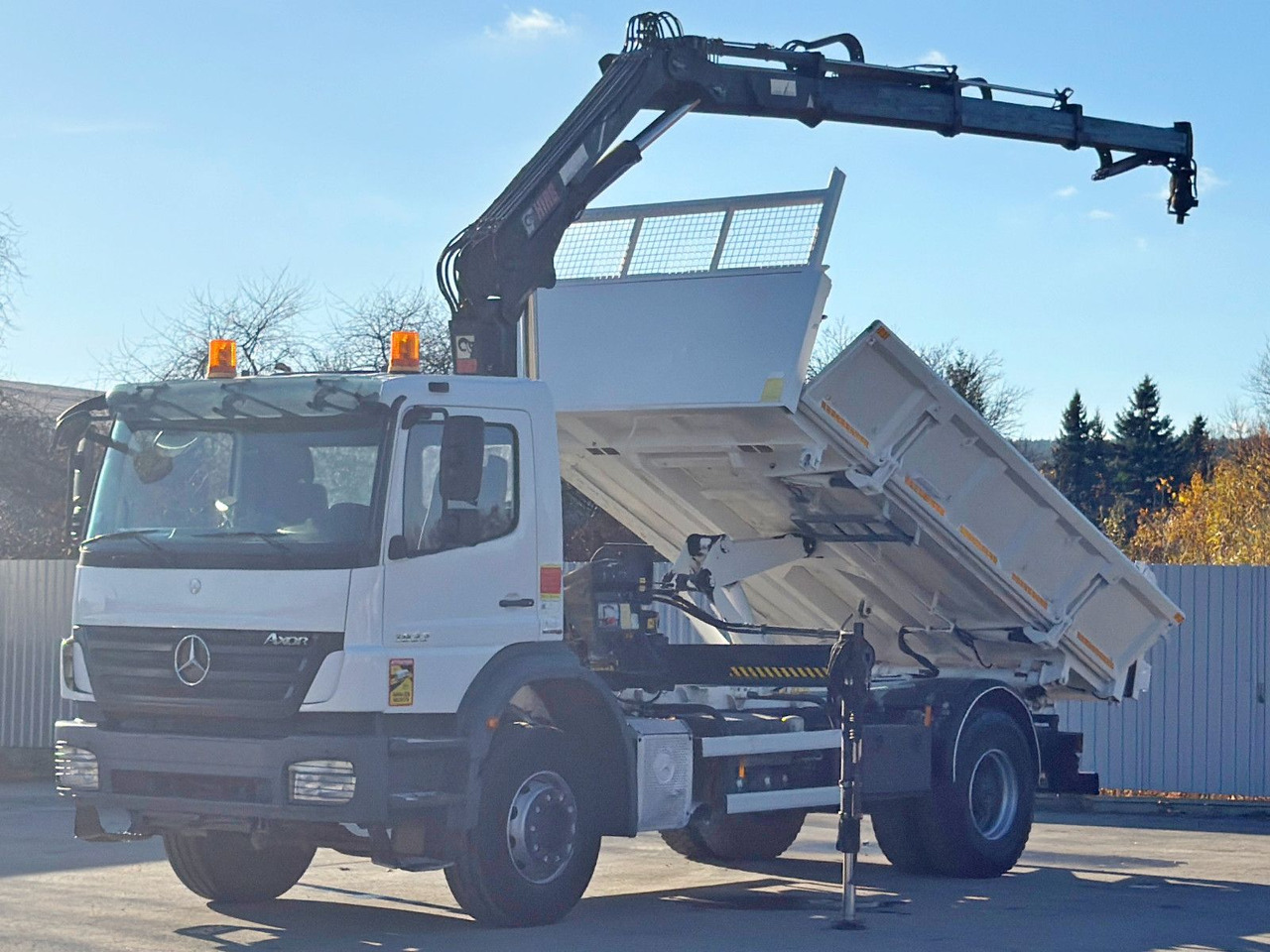 Mercedes-Benz AXOR 1833 * HIAB 144 B - 3 HIDUO + FUNK * TOP - Φορτηγό ανατρεπόμενο, Φορτηγό με γερανό: φωτογραφία 3 Mercedes-Benz AXOR 1833 * HIAB 144 B - 3 HIDUO + FUNK * TOP - Φορτηγό ανατρεπόμενο, Φορτηγό με γερανό: φωτογραφία 3