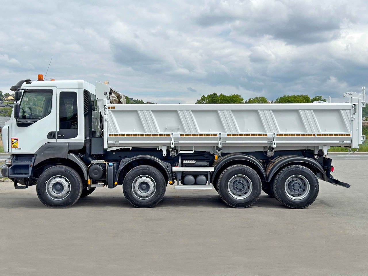Renault KERAX 430 DXI * KIPPER 6,00 m / 8x4 * TOP - Φορτηγό ανατρεπόμενο, Φορτηγό με γερανό: φωτογραφία 5 Renault KERAX 430 DXI * KIPPER 6,00 m / 8x4 * TOP - Φορτηγό ανατρεπόμενο, Φορτηγό με γερανό: φωτογραφία 5