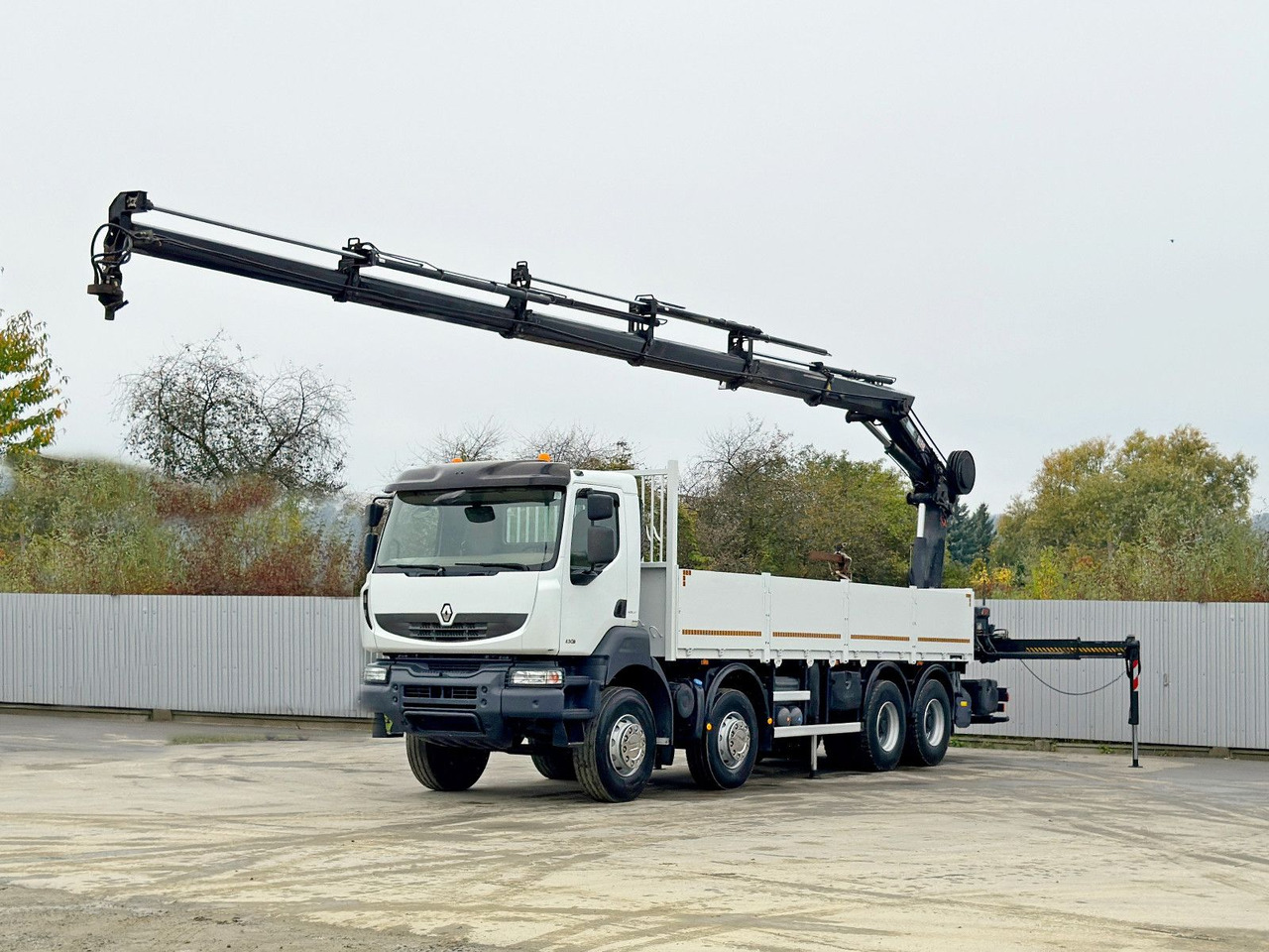 Renault KERAX 430 * HIAB 211 EP-5 HIDUO /FUNK *8x4 - Φορτηγό με γερανό: φωτογραφία 2 Renault KERAX 430 * HIAB 211 EP-5 HIDUO /FUNK *8x4 - Φορτηγό με γερανό: φωτογραφία 2