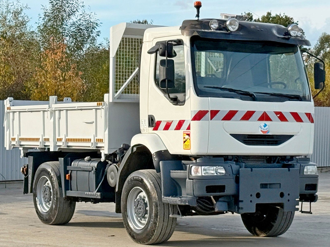 Renault MIDLUM 210 DCI* KIPPER 3,60m * 4x4 - Φορτηγό ανατρεπόμενο: φωτογραφία 4 Renault MIDLUM 210 DCI* KIPPER 3,60m * 4x4 - Φορτηγό ανατρεπόμενο: φωτογραφία 4