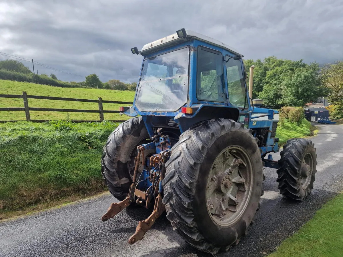 Ford TW15 - Τρακτέρ: φωτογραφία 5 Ford TW15 - Τρακτέρ: φωτογραφία 5