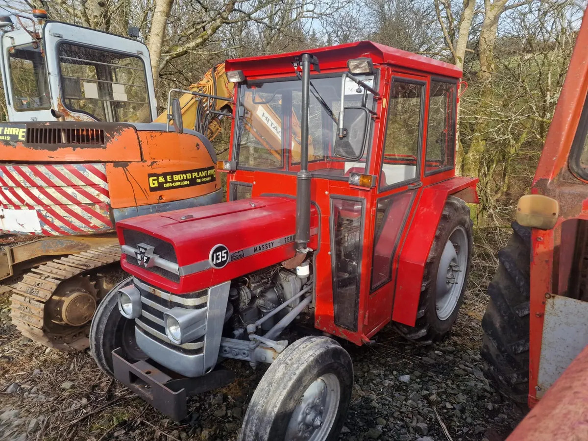 Massey Ferguson 135 - Τρακτέρ: φωτογραφία 1 Massey Ferguson 135 - Τρακτέρ: φωτογραφία 1