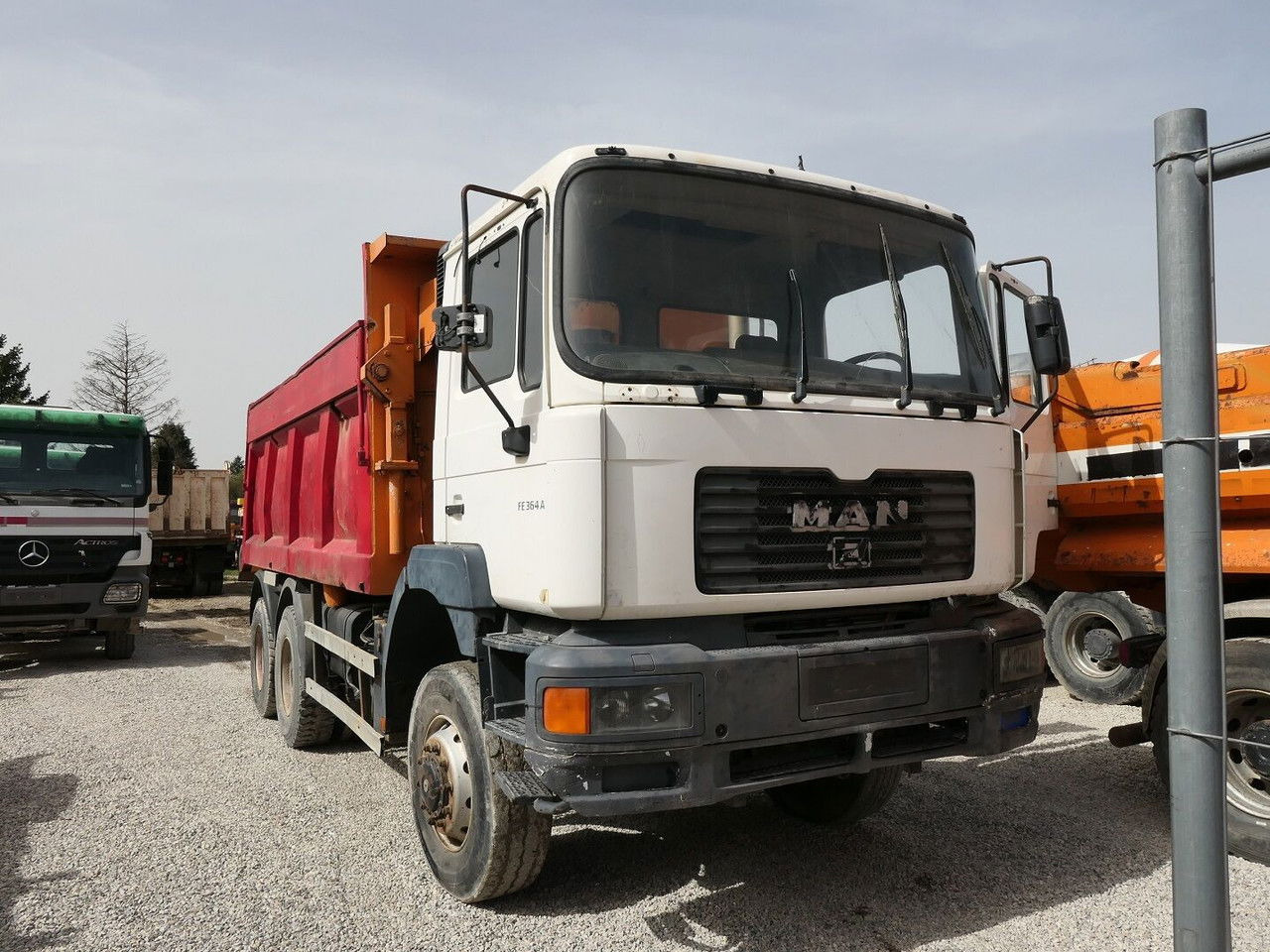 MAN TGA 33 33.364 AK - Φορτηγό ανατρεπόμενο: φωτογραφία 2 MAN TGA 33 33.364 AK - Φορτηγό ανατρεπόμενο: φωτογραφία 2