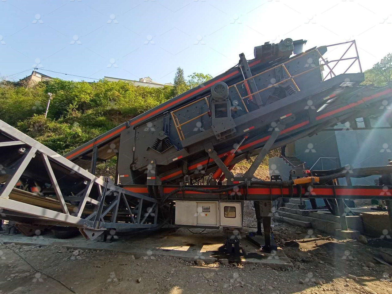 LIMING NK series mobile crusher - Κινητός σπαστήρας: φωτογραφία 4 LIMING NK series mobile crusher - Κινητός σπαστήρας: φωτογραφία 4