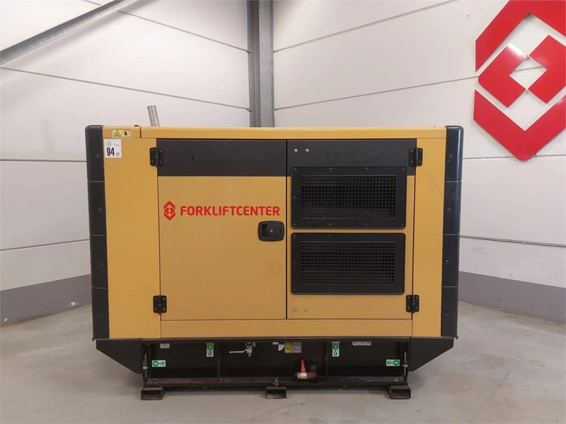 Cat DE33E0 - Ανυψωτικό μηχάνημα: φωτογραφία 2 Cat DE33E0 - Ανυψωτικό μηχάνημα: φωτογραφία 2