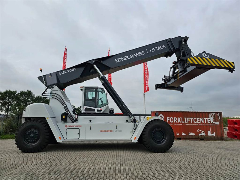 KONECRANES LIFTACE 4532 TCE5 - Reachstacker: φωτογραφία 1 KONECRANES LIFTACE 4532 TCE5 - Reachstacker: φωτογραφία 1