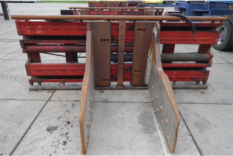 Kalmar DCG80-45ED5 - Χειριστές δοχείο: φωτογραφία 1 Kalmar DCG80-45ED5 - Χειριστές δοχείο: φωτογραφία 1