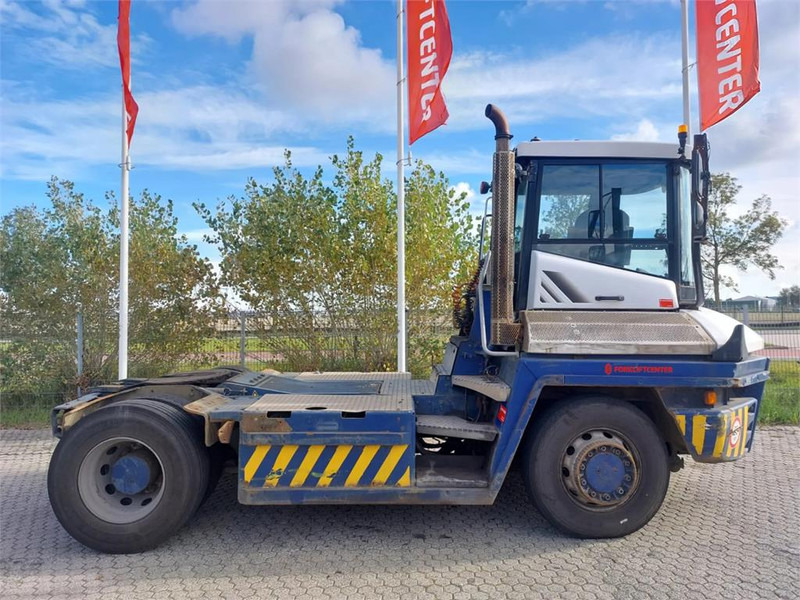 Terberg RT283 4x4 - Τράκτορες τελωνείων: φωτογραφία 3 Terberg RT283 4x4 - Τράκτορες τελωνείων: φωτογραφία 3