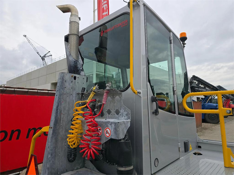 Τράκτορες τελωνείων Terberg YT223: φωτογραφία 9 Τράκτορες τελωνείων Terberg YT223: φωτογραφία 9