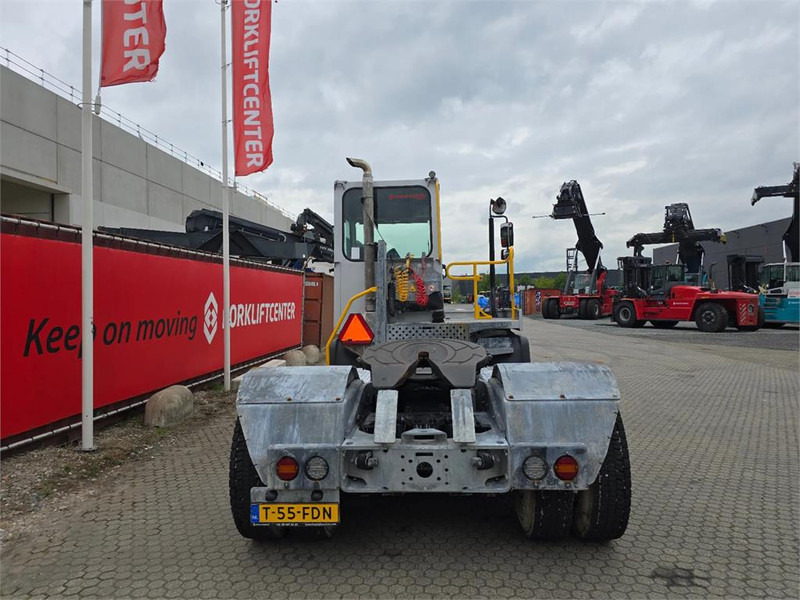 Τράκτορες τελωνείων Terberg YT223: φωτογραφία 8 Τράκτορες τελωνείων Terberg YT223: φωτογραφία 8