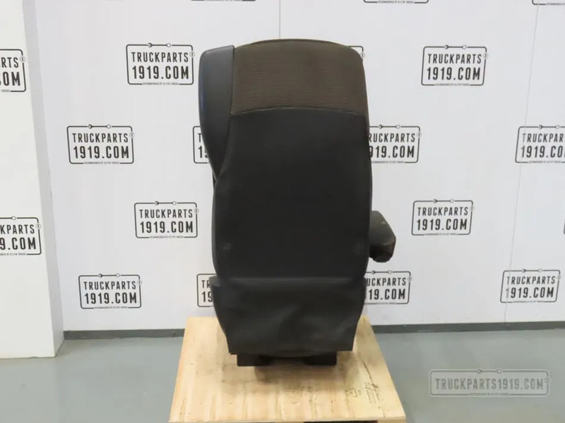 DAF 1978966 Bestuurdersstoel DAF XF 106 - Kάθισμα για Φορτηγό: φωτογραφία 2 DAF 1978966 Bestuurdersstoel DAF XF 106 - Kάθισμα για Φορτηγό: φωτογραφία 2