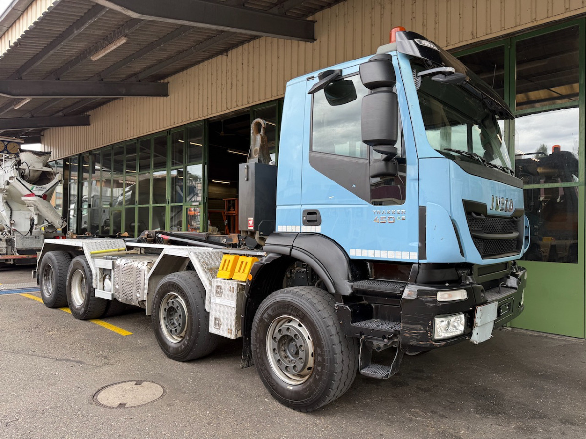 IVECO 340T45 Trakker 8x4 - Φορτηγό φόρτωσης γάντζου: φωτογραφία 1 IVECO 340T45 Trakker 8x4 - Φορτηγό φόρτωσης γάντζου: φωτογραφία 1