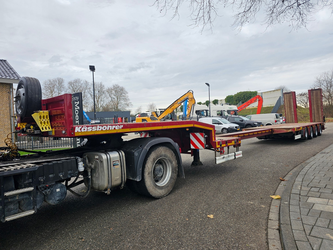 Kässbohrer LB4E With Hydraulic Flip Ramps - Επικαθήμενο με χαμηλό δάπεδο: φωτογραφία 4 Kässbohrer LB4E With Hydraulic Flip Ramps - Επικαθήμενο με χαμηλό δάπεδο: φωτογραφία 4