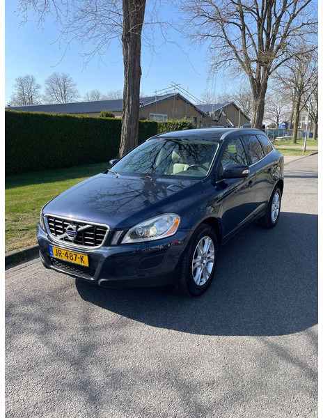 Volvo XC60 XC60 DZ88/DZ8850 5 Cilinder Euro 5 - Hatchback: φωτογραφία 1 Volvo XC60 XC60 DZ88/DZ8850 5 Cilinder Euro 5 - Hatchback: φωτογραφία 1