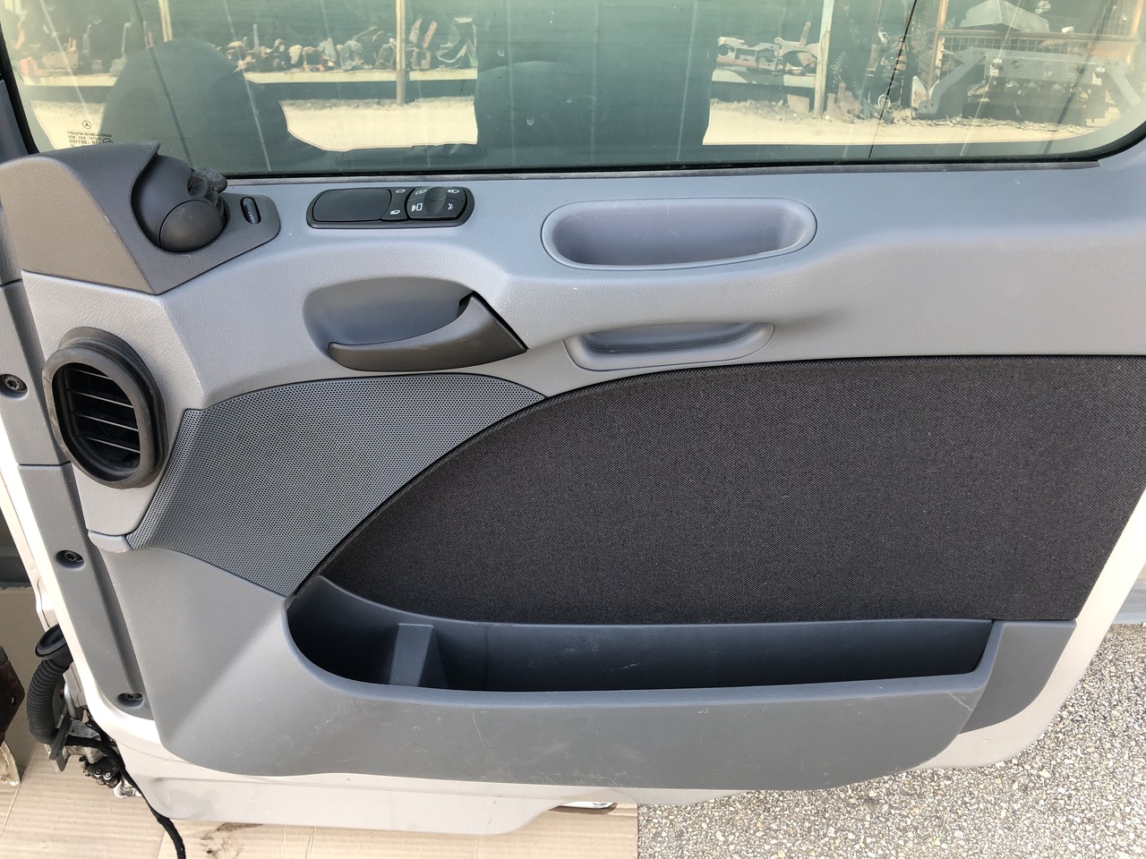 DOOR ACTROS MP2-3 LEFT AND RIGHT MEGA SPACE CAB - Πόρτα και ανταλλακτικά για Φορτηγό: φωτογραφία 5 DOOR ACTROS MP2-3 LEFT AND RIGHT MEGA SPACE CAB - Πόρτα και ανταλλακτικά για Φορτηγό: φωτογραφία 5