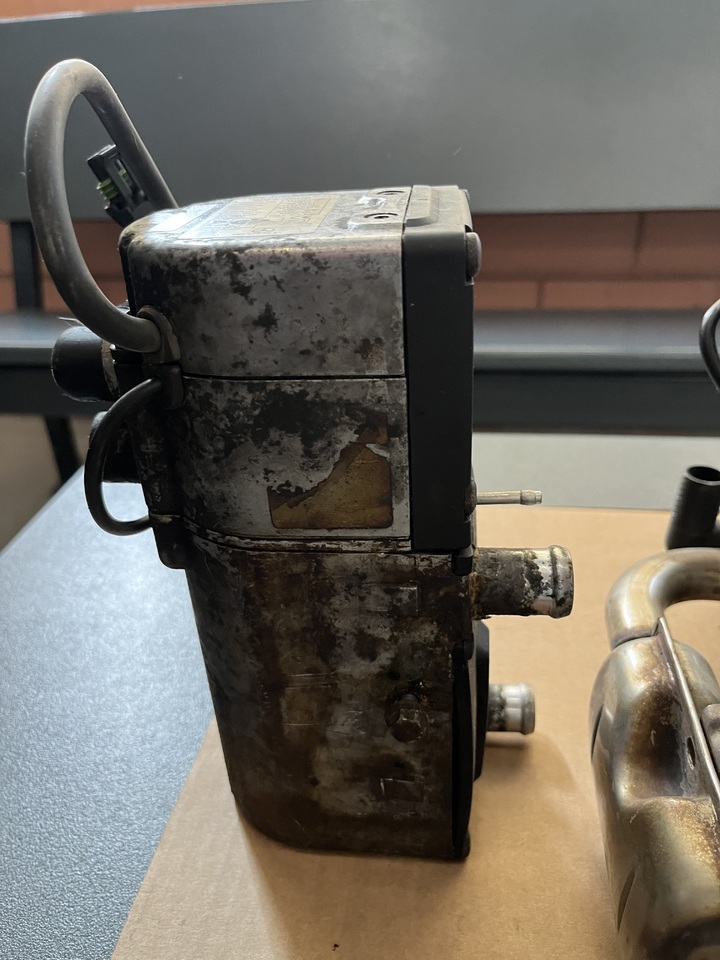 HOT AIR AUXILIARY HEATER EBERSPACHER SPRINTER - Θέρμανση/ Εξαερισμός για Ελαφρύ επαγγελματικό: φωτογραφία 3 HOT AIR AUXILIARY HEATER EBERSPACHER SPRINTER - Θέρμανση/ Εξαερισμός για Ελαφρύ επαγγελματικό: φωτογραφία 3