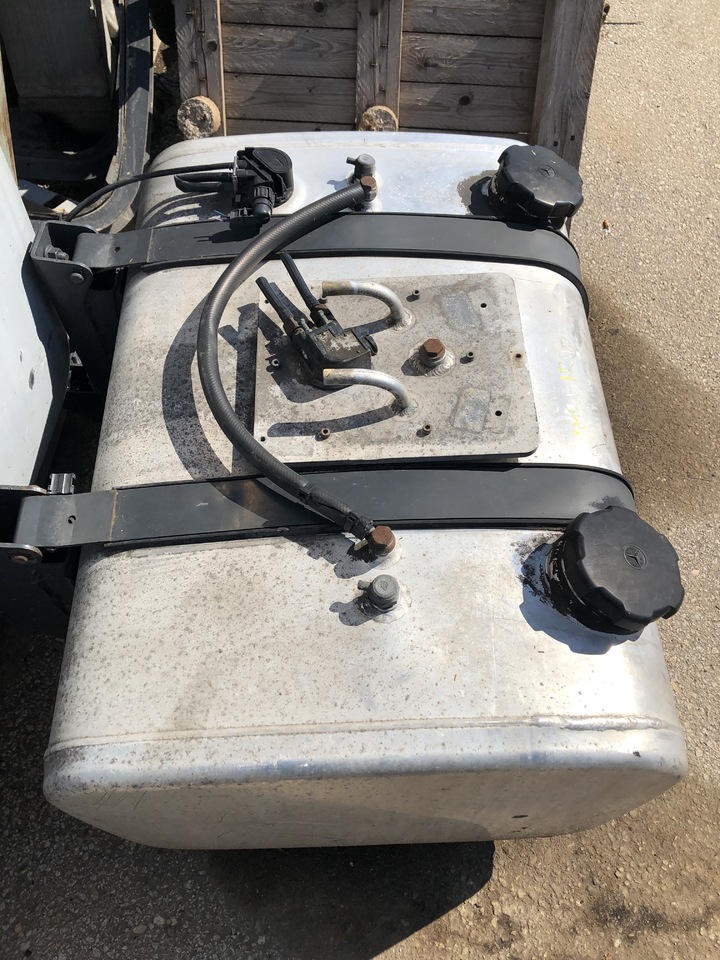 Ρεζερβουάρ καυσίμου για Φορτηγό MERCEDES-BENZ,MAN ACTROS MP4,TGA,TGX: φωτογραφία 13 Ρεζερβουάρ καυσίμου για Φορτηγό MERCEDES-BENZ,MAN ACTROS MP4,TGA,TGX: φωτογραφία 13