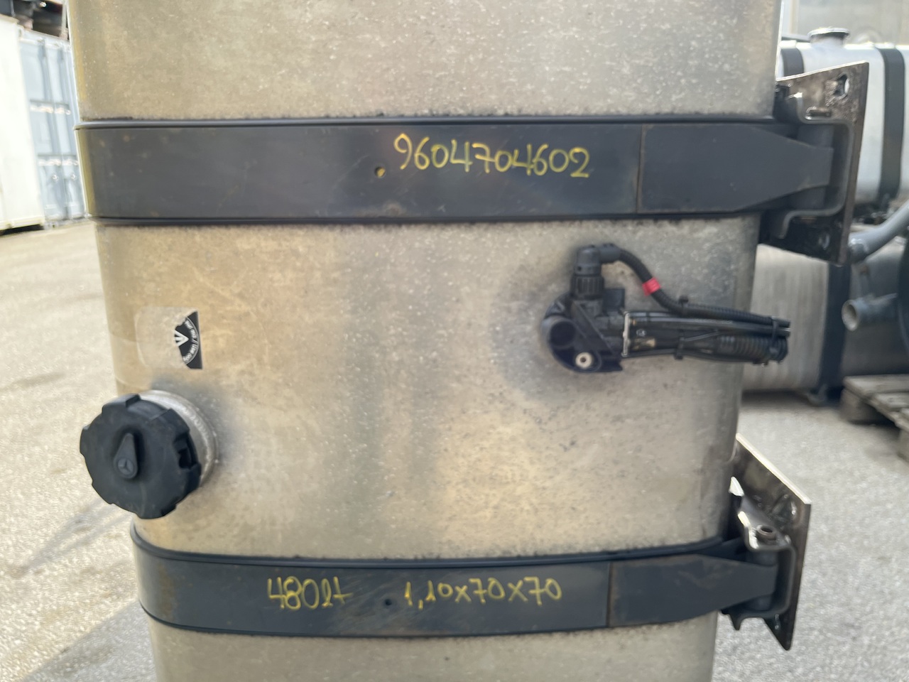 Ρεζερβουάρ καυσίμου για Φορτηγό MERCEDES-BENZ,MAN ACTROS MP4,TGA,TGX: φωτογραφία 9 Ρεζερβουάρ καυσίμου για Φορτηγό MERCEDES-BENZ,MAN ACTROS MP4,TGA,TGX: φωτογραφία 9