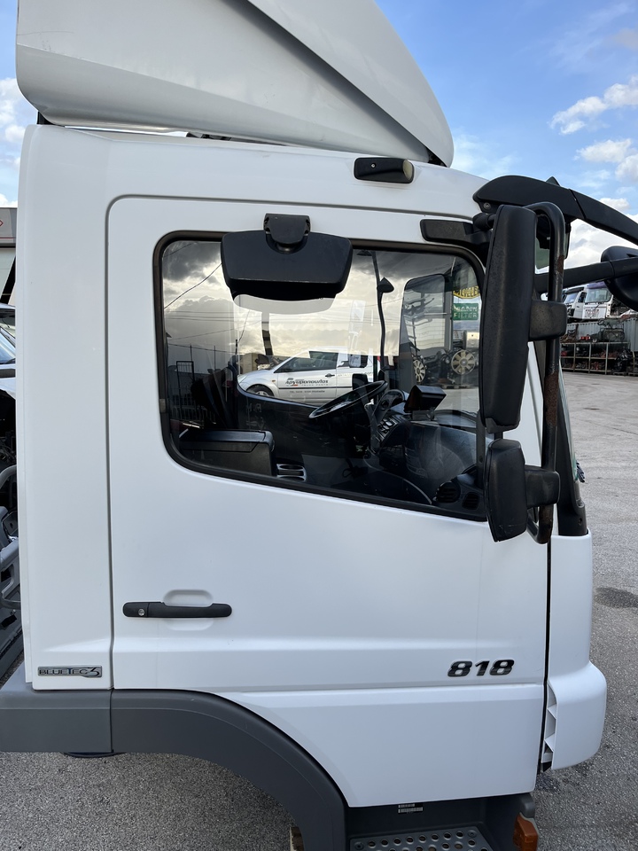 SHORT CAB COMPLETE ATEGO 3 - Καμπίνα και εσωτερικό για Φορτηγό: φωτογραφία 5 SHORT CAB COMPLETE ATEGO 3 - Καμπίνα και εσωτερικό για Φορτηγό: φωτογραφία 5