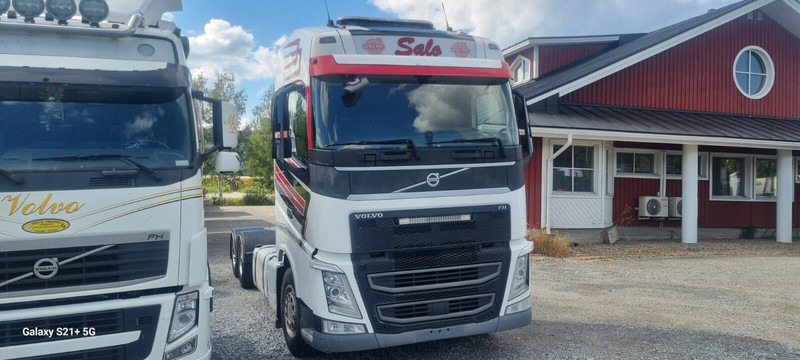 Volvo FH460 Globe 2016 - Φορτηγό σασί: φωτογραφία 3 Volvo FH460 Globe 2016 - Φορτηγό σασί: φωτογραφία 3