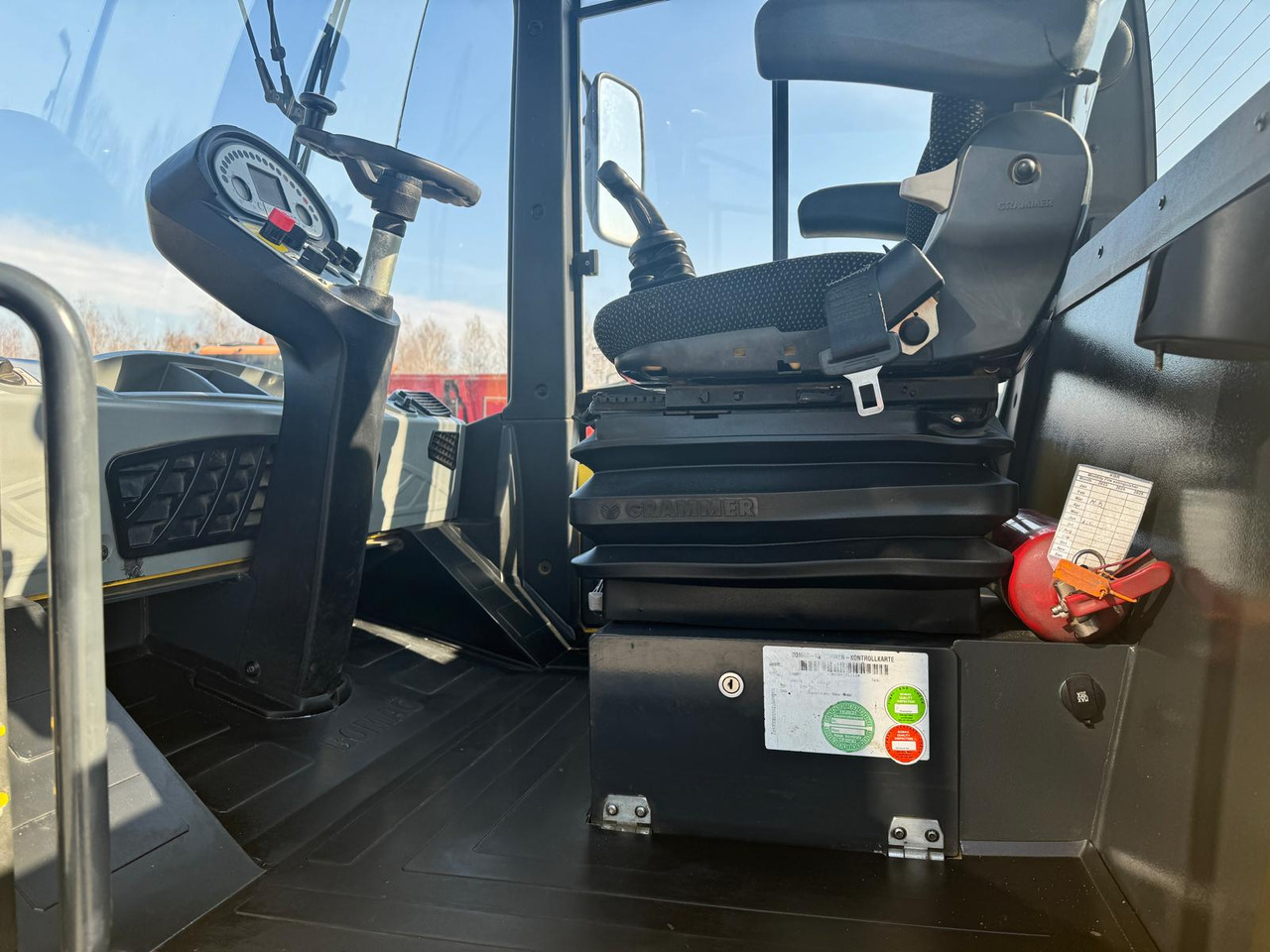 Bomag BW 213-D5 2017 - Οδοστρωτήρες: φωτογραφία 4 Bomag BW 213-D5 2017 - Οδοστρωτήρες: φωτογραφία 4