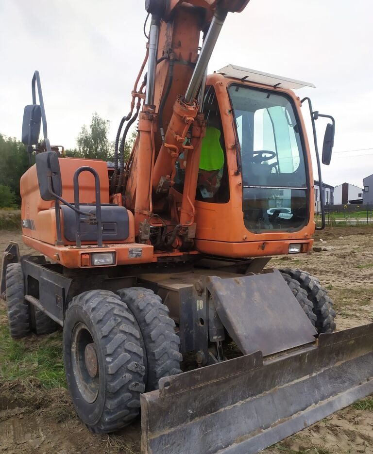 Doosan DX160 w - Τροχοφόρος εκσκαφέας: φωτογραφία 3 Doosan DX160 w - Τροχοφόρος εκσκαφέας: φωτογραφία 3