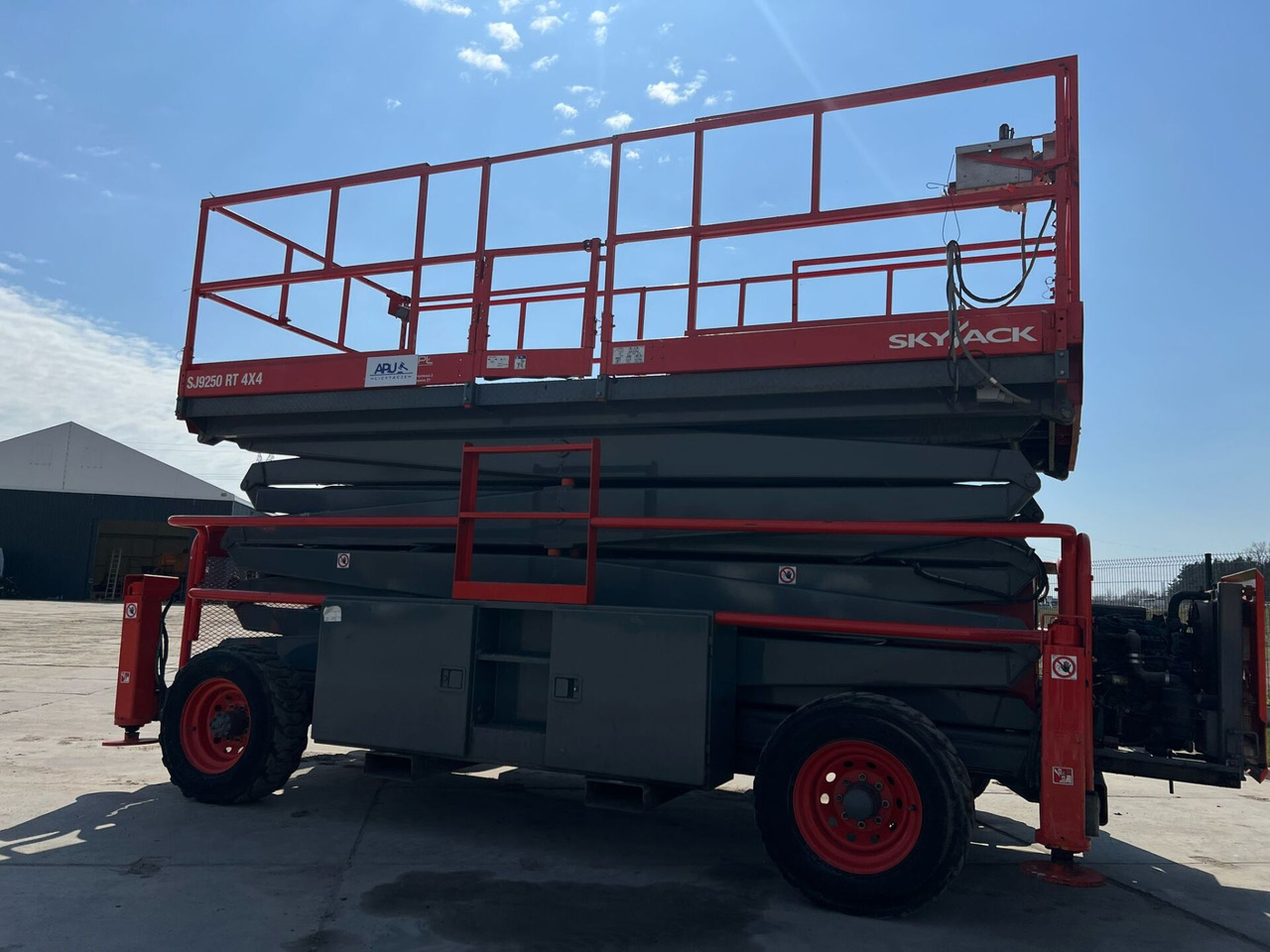 Ψαλιδωτό ανυψωτικό SKYJACK SJ 9250 4×4: φωτογραφία 7