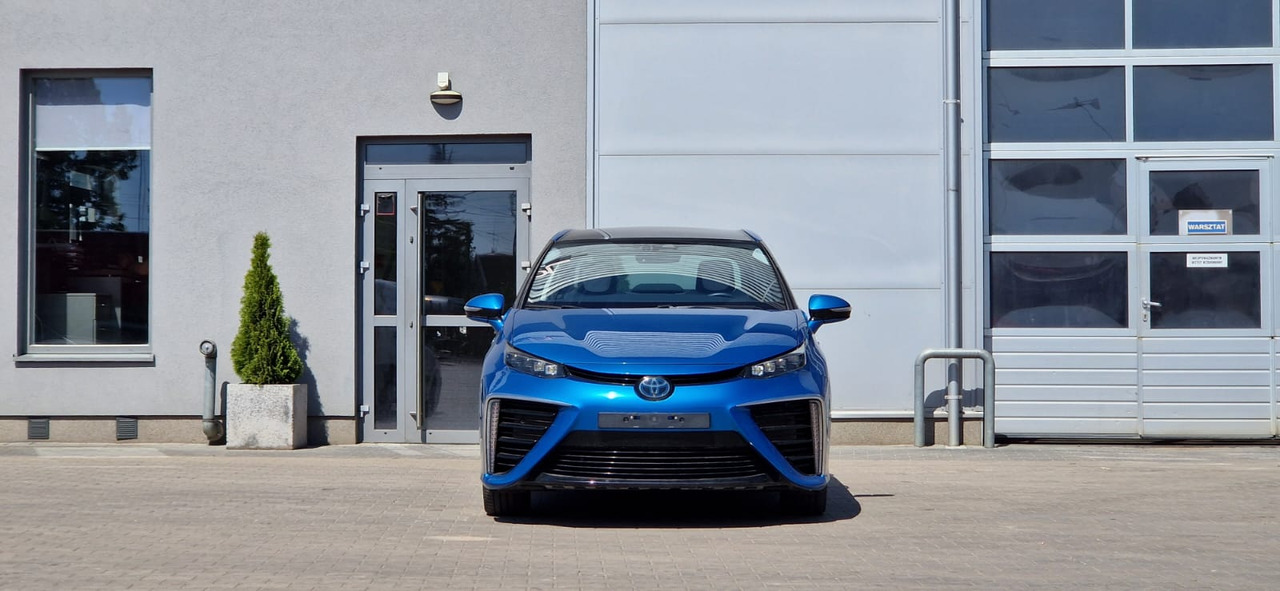 Toyota Mirai - Λιμουζίνα/ Sedan: φωτογραφία 4 Toyota Mirai - Λιμουζίνα/ Sedan: φωτογραφία 4