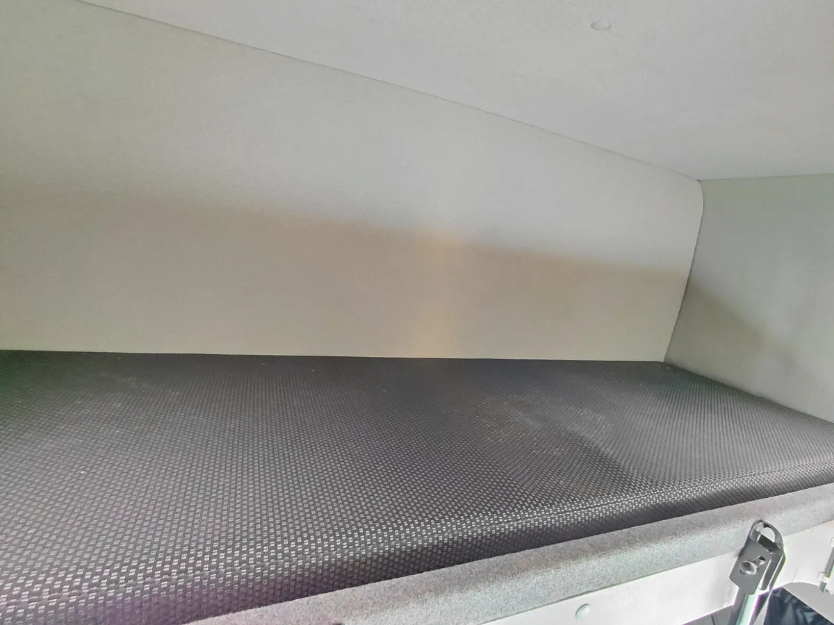 2017 Renault D12 4×2 Double Sleeper Curtainsider - Φορτηγό μουσαμάς: φωτογραφία 2 2017 Renault D12 4×2 Double Sleeper Curtainsider - Φορτηγό μουσαμάς: φωτογραφία 2