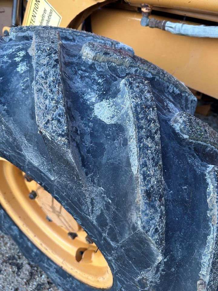 Φορτωτής εκσκαφέας CASE 580 SLE: φωτογραφία 16