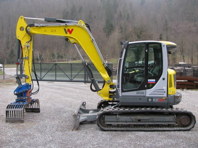 Wacker Neuson EZ 80 z grajferjem - Μίνι εκσκαφέας: φωτογραφία 3 Wacker Neuson EZ 80 z grajferjem - Μίνι εκσκαφέας: φωτογραφία 3