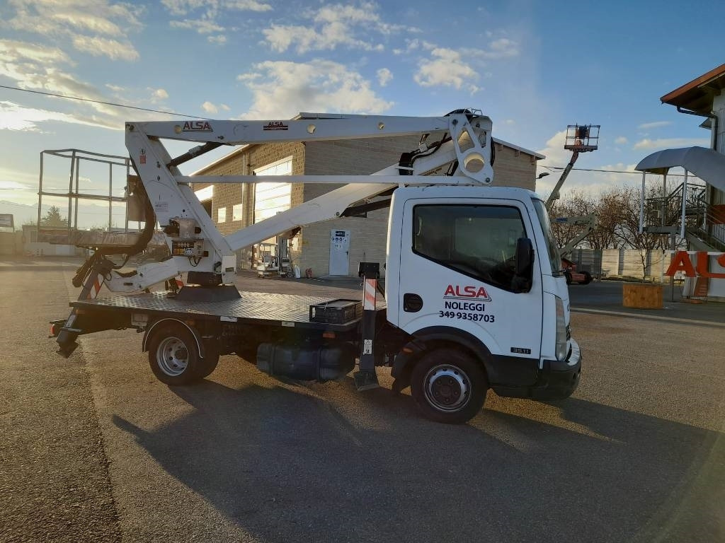 Oil & Steel 189 - Φορτηγό με εναέρια πλατφόρμα: φωτογραφία 1 Oil & Steel 189 - Φορτηγό με εναέρια πλατφόρμα: φωτογραφία 1