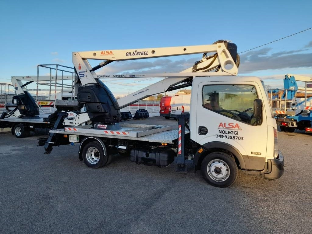 Oil & Steel 2112 - Φορτηγό με εναέρια πλατφόρμα: φωτογραφία 1 Oil & Steel 2112 - Φορτηγό με εναέρια πλατφόρμα: φωτογραφία 1