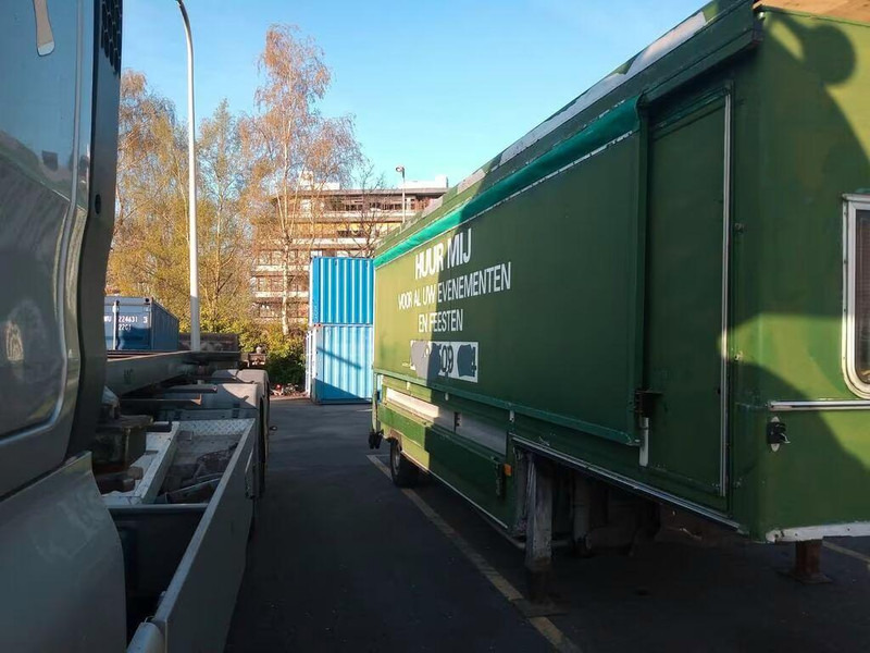 Buffet semi-trailer - Επικαθήμενο κόφα: φωτογραφία 5 Buffet semi-trailer - Επικαθήμενο κόφα: φωτογραφία 5