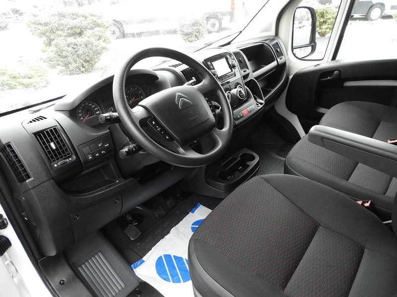 Citroën JUMPER KONTENER WINDA 8 PALET TEMPOMAT NAWIGACJA KLIMATYZACJA 1 - Φορτηγό κόφα: φωτογραφία 2 Citroën JUMPER KONTENER WINDA 8 PALET TEMPOMAT NAWIGACJA KLIMATYZACJA 1 - Φορτηγό κόφα: φωτογραφία 2