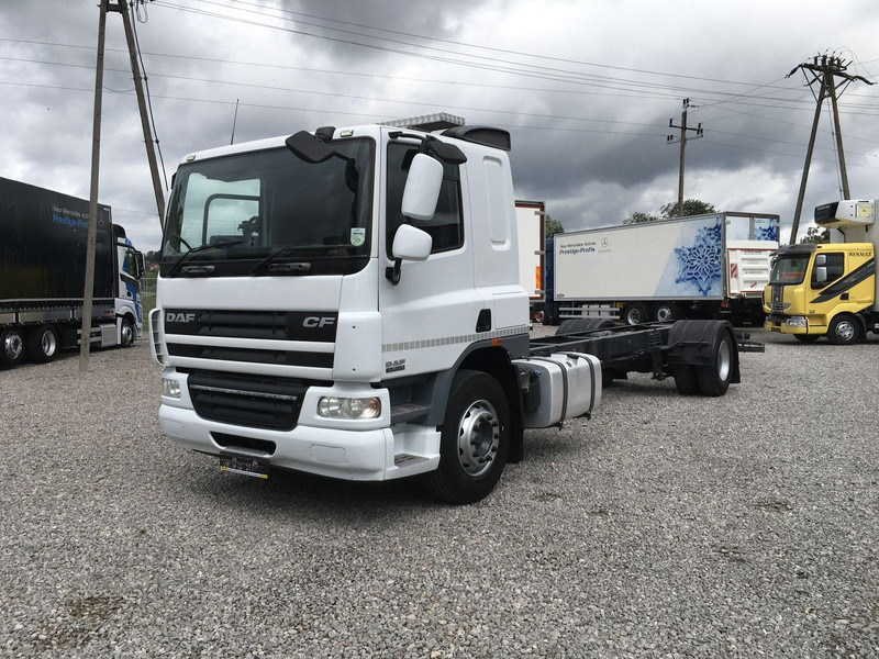 DAF CF 65.220 - Φορτηγό σασί: φωτογραφία 1 DAF CF 65.220 - Φορτηγό σασί: φωτογραφία 1